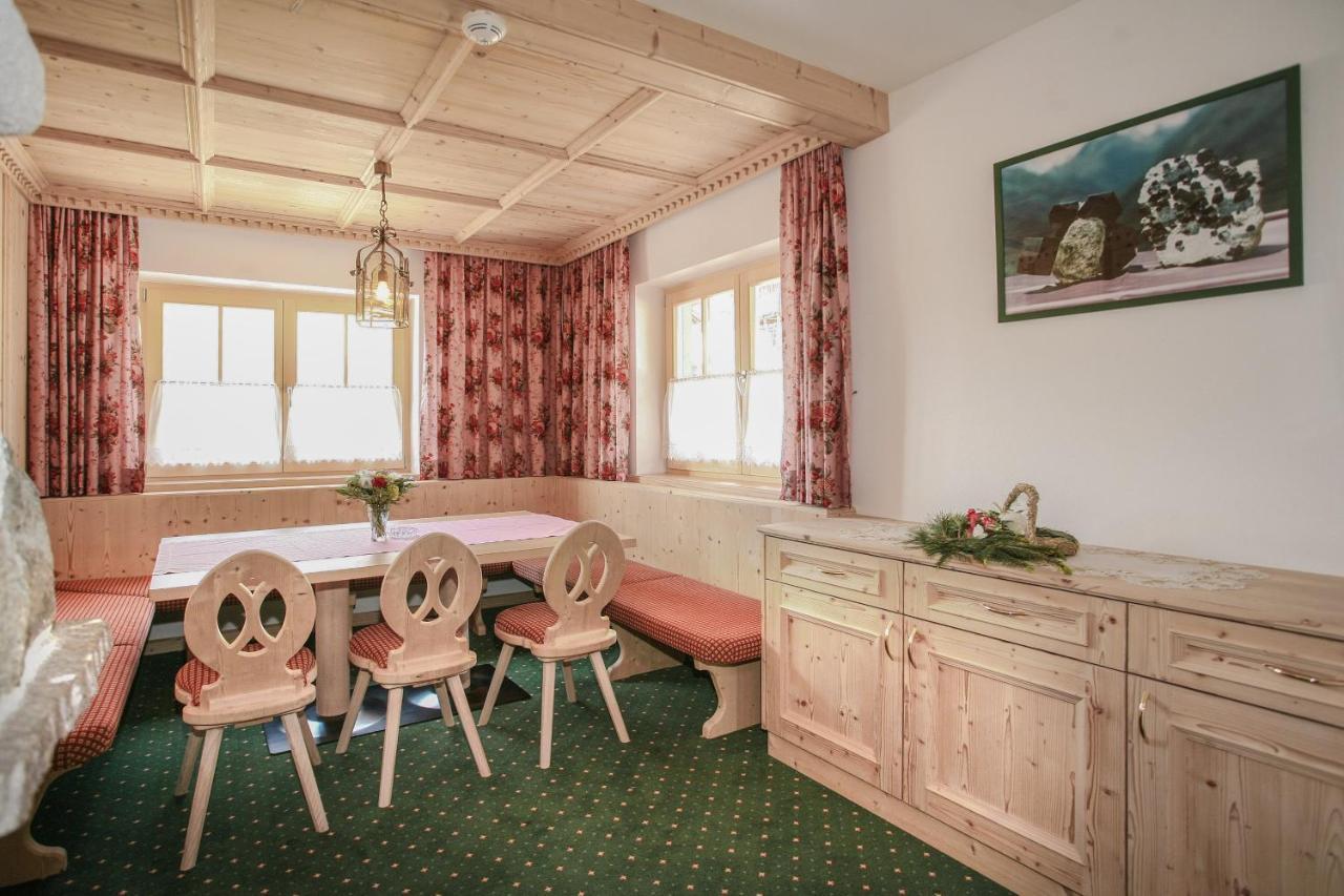 Hotel Silbertal - Almhuetten Solden Luaran gambar
